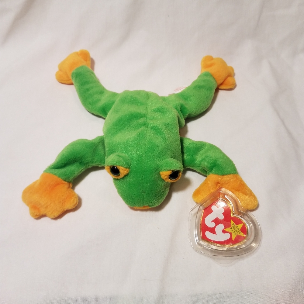 Smoochy the Frog Ty Beanie Baby Collection